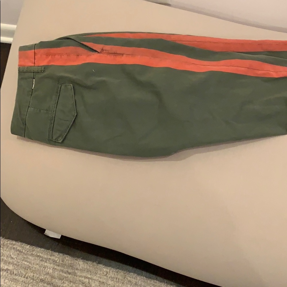 Mother pants with stripe